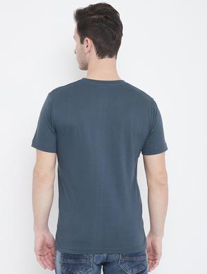 blue solid t-shirt - 17483937 - Standard Image - 4