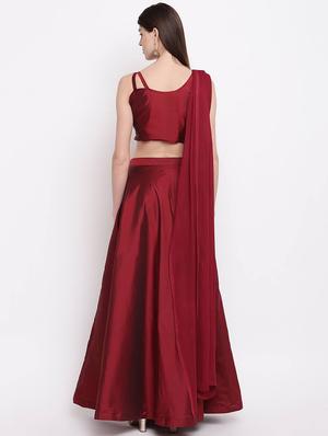 solid top and skirt set - 17484881 - Standard Image - 4