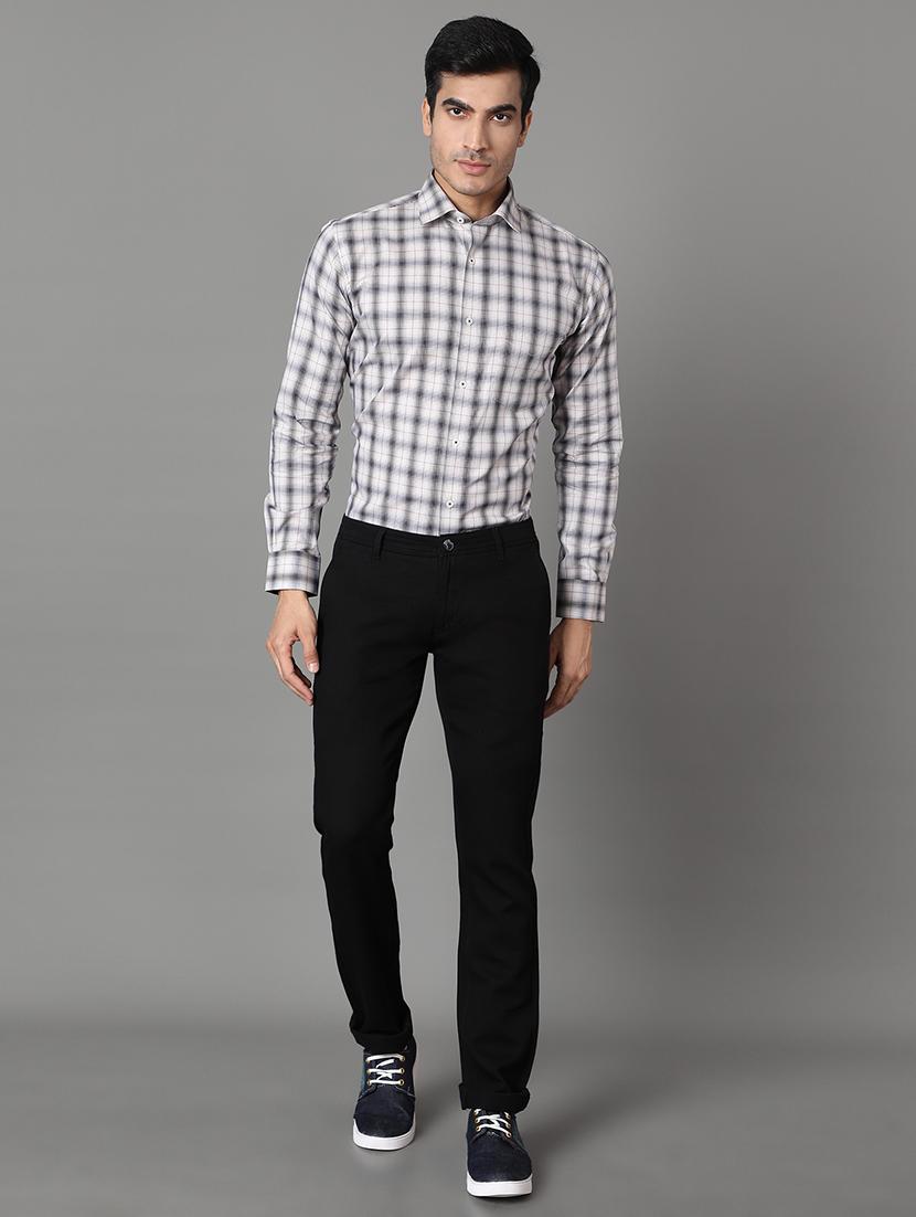 black solid chinos - 17488112 - Zoom Image - 4