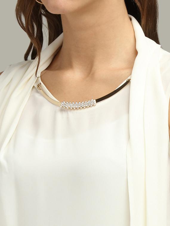embellished neck line solid top - 17488539 - Zoom Image - 5