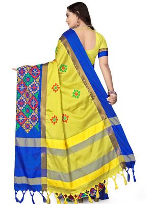 bordered embroidered saree with blouse - 17493155 - Standard Image - 2