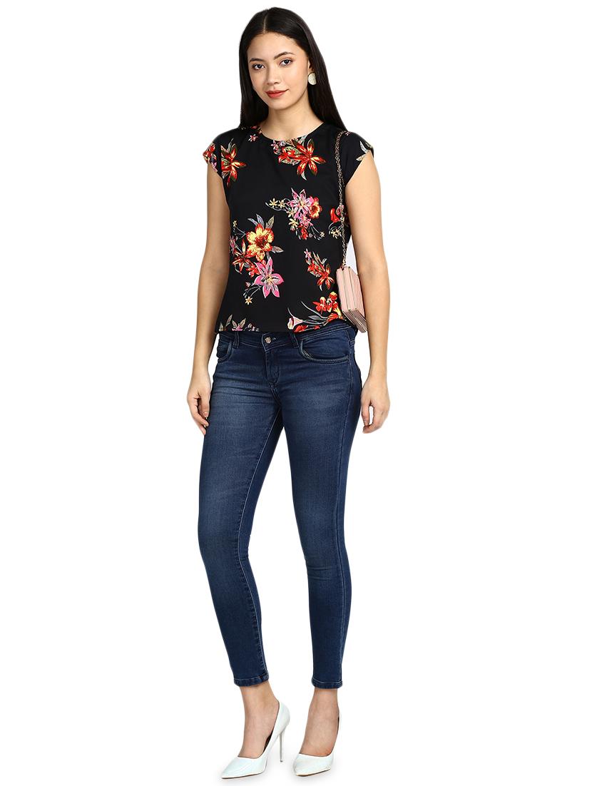 key hole neck floral top - 17494216 - Zoom Image - 4