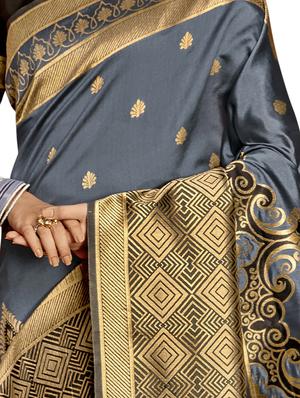 jacquard work kanjivaram saree with blouse - 17494939 - Standard Image - 2