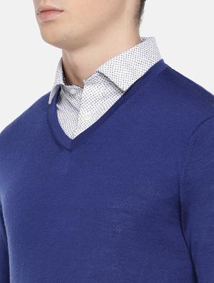 blue solid woolen pullover - 17496084 - Standard Image - 6
