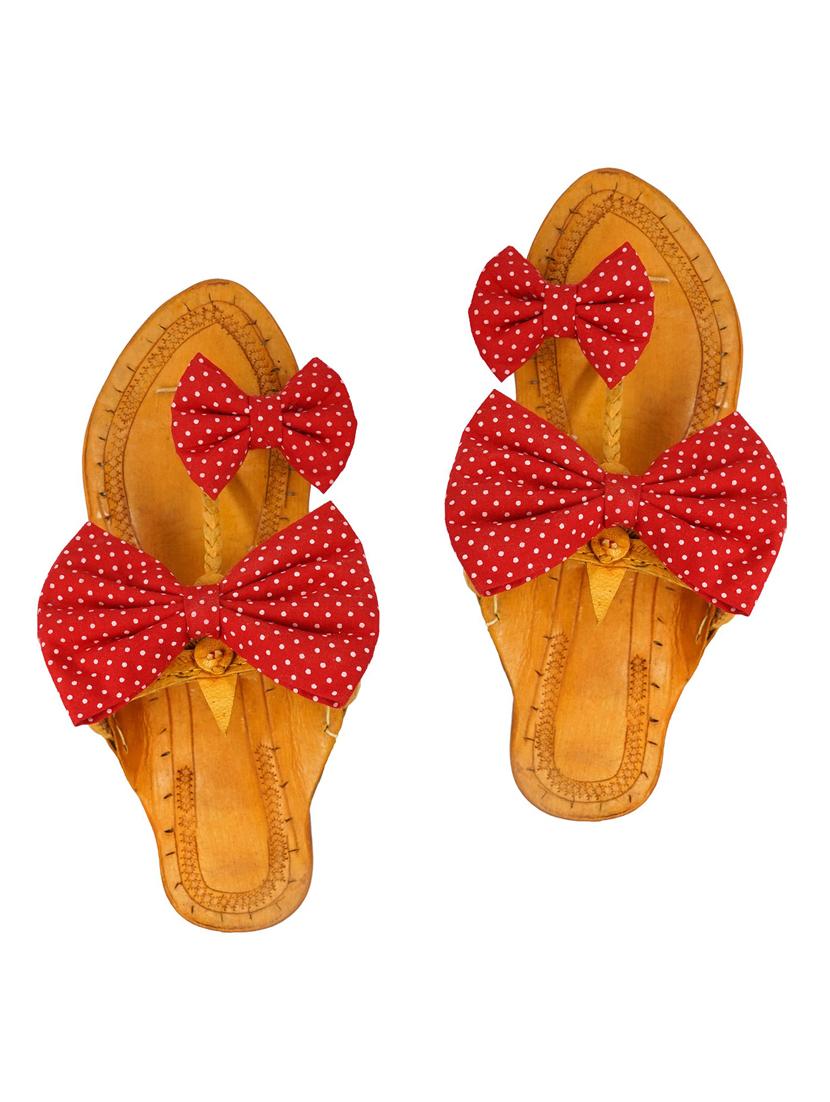 red fabric one toe kolhapuris - 17500191 - Zoom Image - 1