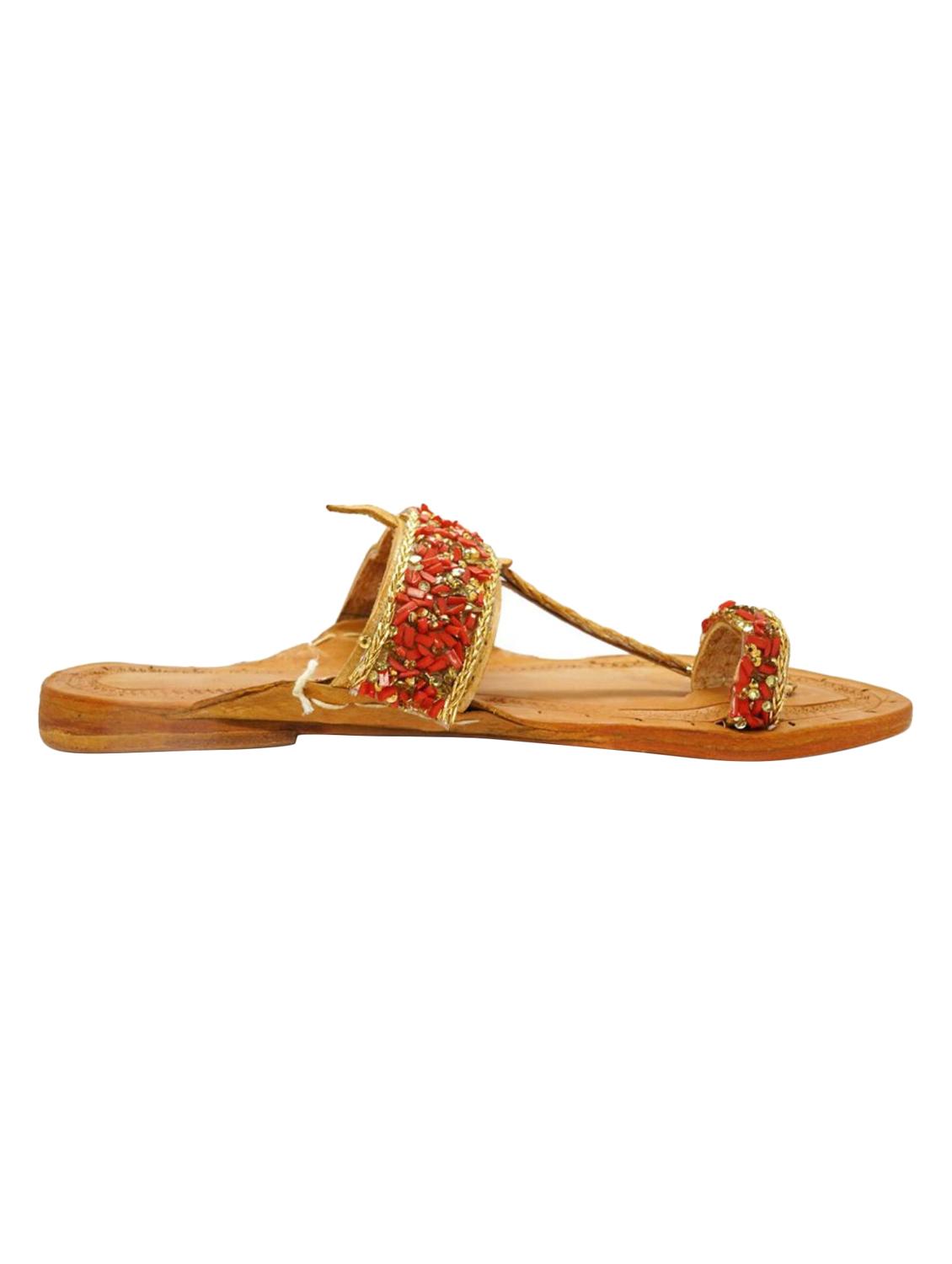 red fabric slip on kolhapuris - 17501190 - Zoom Image - 2