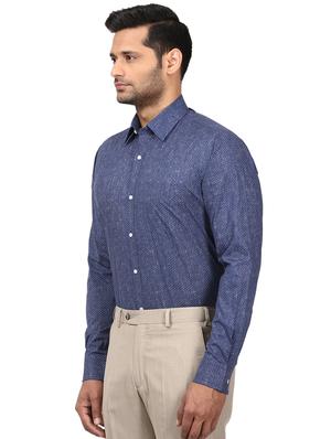 blue polka dot shirt - 17502342 - Standard Image - 2