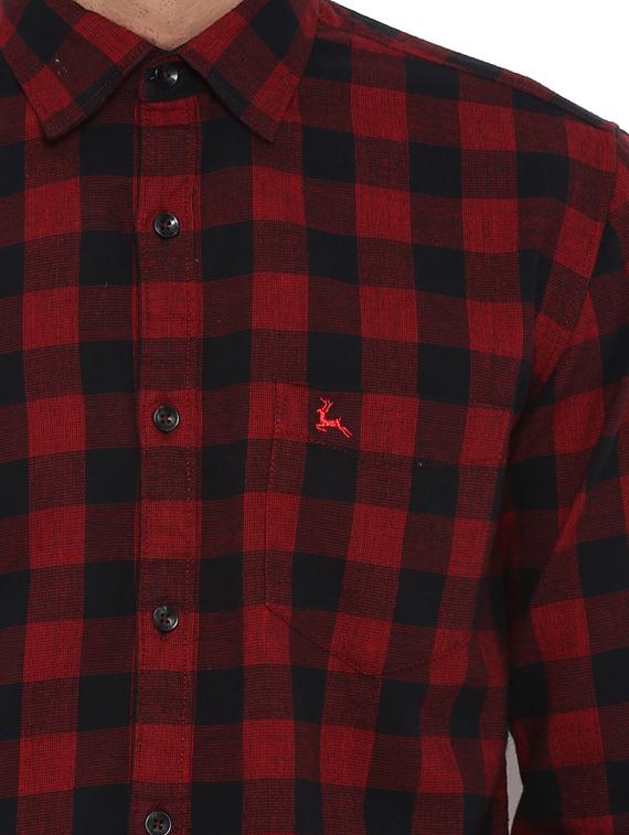 red checkered casual shirt - 17507439 - Zoom Image - 5