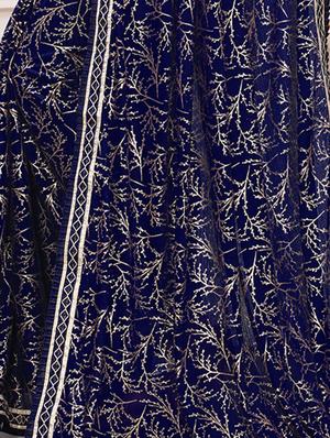 foil printed saree with blouse - 17508206 - Standard Image - 4