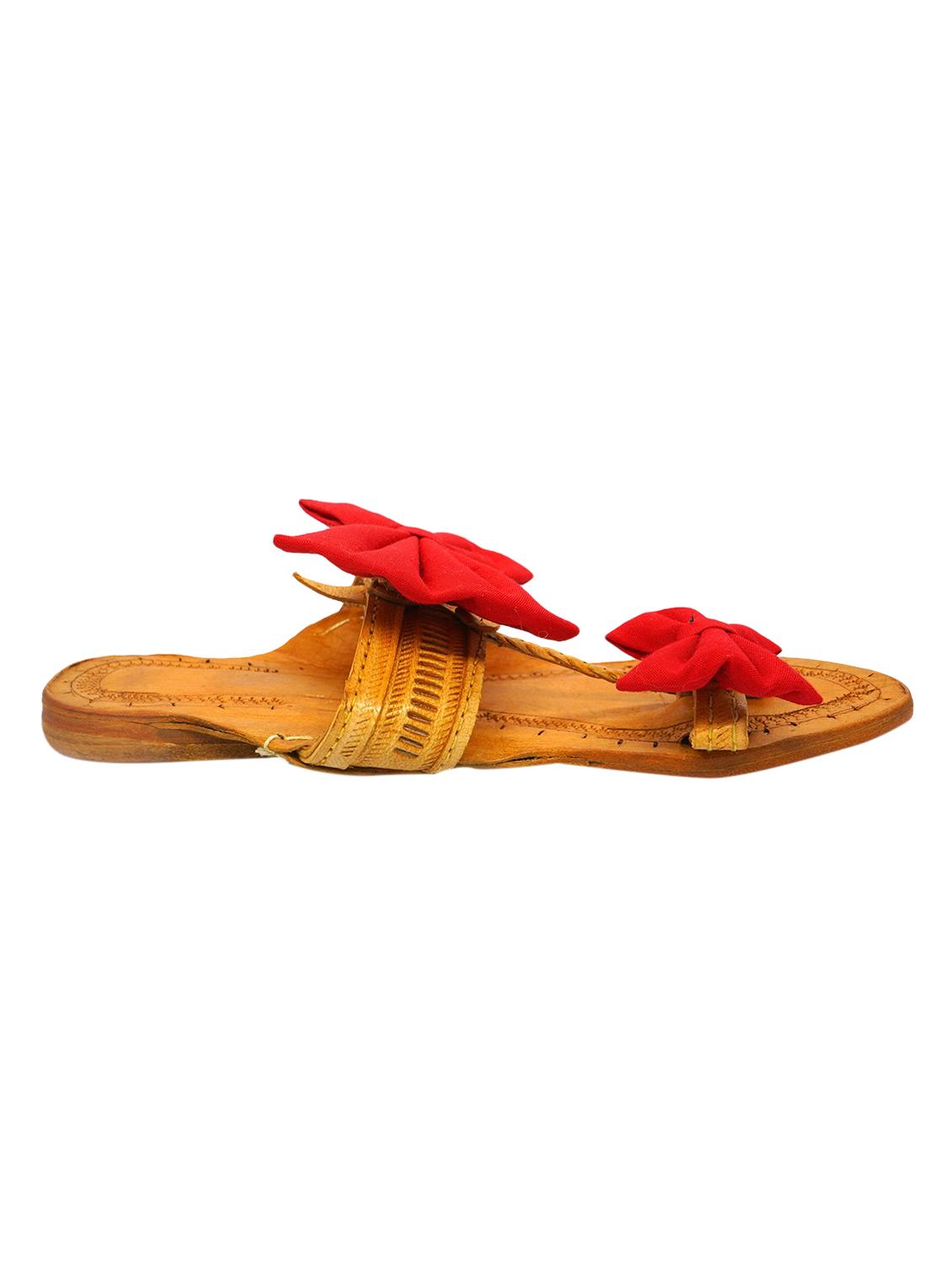 red leather slip on kolhapuris - 17509936 - Zoom Image - 2