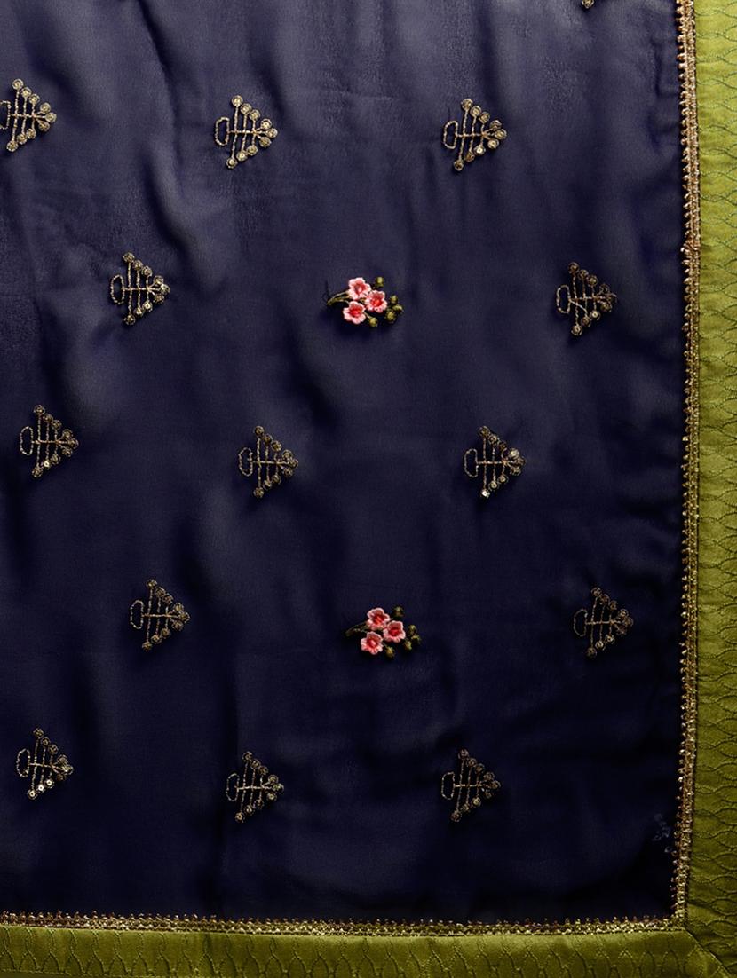 floral motifs embroidered saree with blouse - 17511315 - Zoom Image - 4