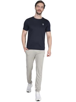 navy blue solid t-shirt - 17511628 - Standard Image - 4