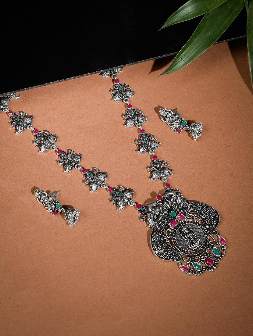silver brass short necklace - 17514518 - Zoom Image - 2