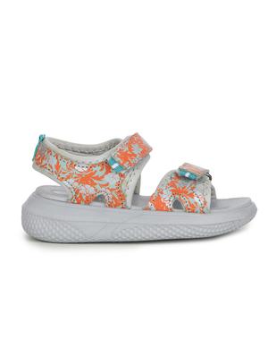 green leatherette sandals & floater - 17517982 - Standard Image - 2