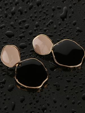 black brass drop earring - 17518351 - Standard Image - 2