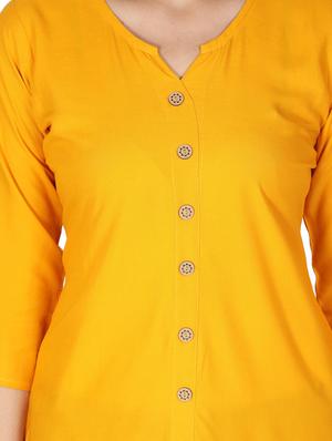 solid straight kurta - 17520441 - Standard Image - 4