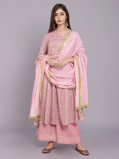 floral suit set - 17520593 - Standard Image - 1