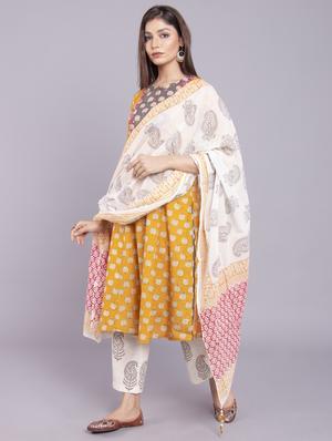 floral suit set - 17520597 - Standard Image - 3
