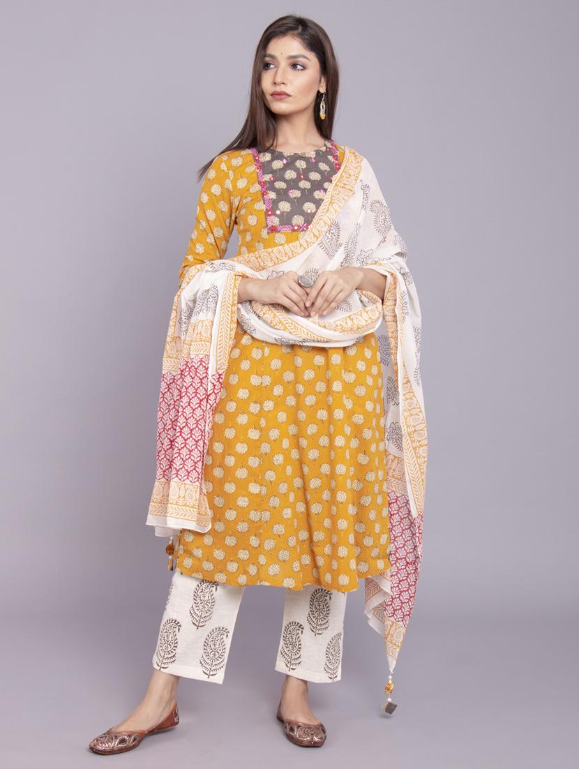 floral suit set - 17520597 - Zoom Image - 1