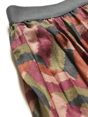 mid rise chevron flared skirt - 17521093 - Standard Image - 5