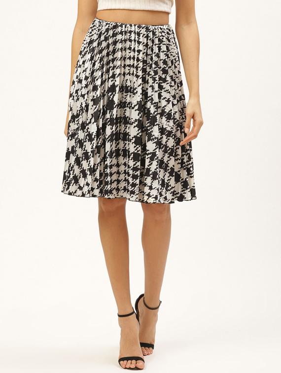 high rise abstract a-line skirt - 17521103 - Zoom Image - 1