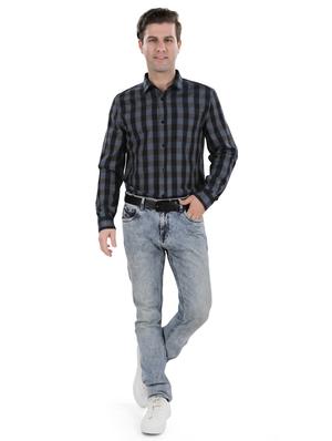 black checkered casual shirt - 17521888 - Standard Image - 4