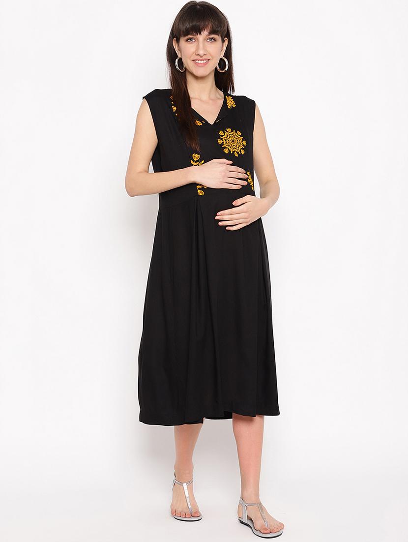 embroidered maternity wear dress - 17521946 - Zoom Image - 1