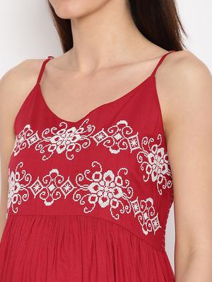 embroidered maternity wear dress - 17521948 - Standard Image - 4