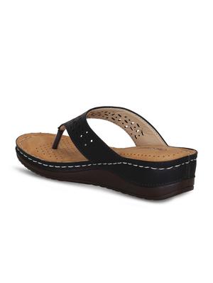 black faux leather toe separator sandals - 17522261 - Standard Image - 2