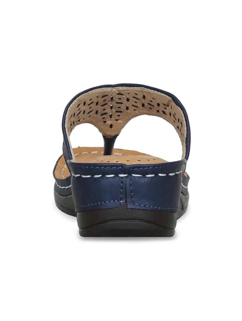 navy faux leather toe separator sandals - 17522262 - Zoom Image - 3