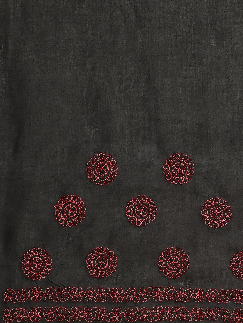 floral motifs chikankari saree with blouse - 17522313 - Zoom Image - 4