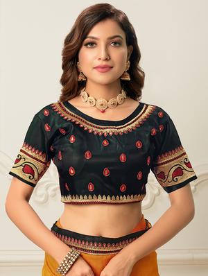 solid bordered saree with blouse - 17523755 - Standard Image - 3