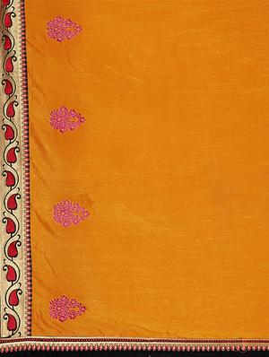 solid bordered saree with blouse - 17523755 - Standard Image - 4