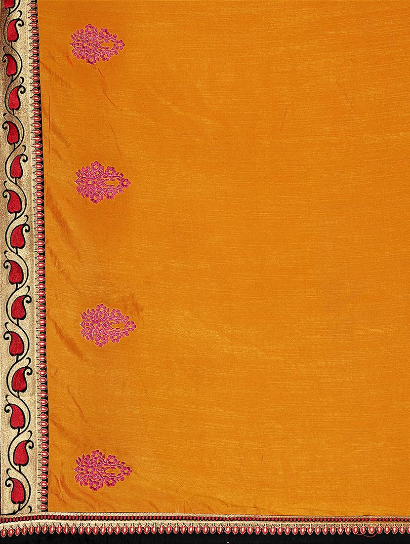 solid bordered saree with blouse - 17523755 - Zoom Image - 4