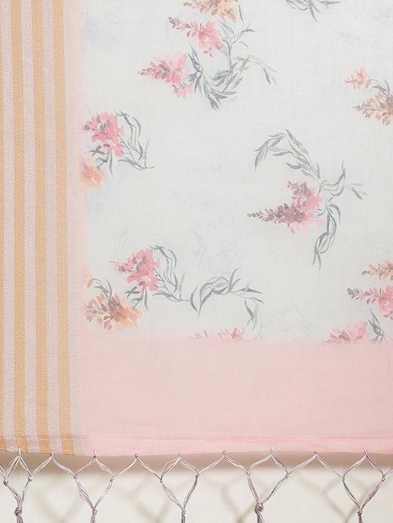 floral printed saree with blouse - 17523794 - Zoom Image - 4