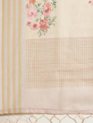 floral printed saree with blouse - 17523802 - Standard Image - 4