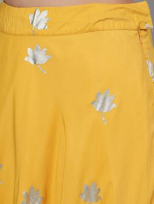 foil print flared lehenga - 17524056 - Standard Image - 5