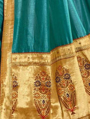plain bordered saree with blouse - 17527841 - Standard Image - 3