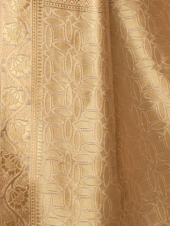 floral printed saree with blouse - 17528026 - Zoom Image - 3