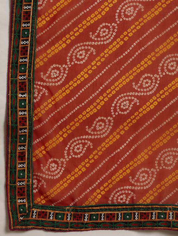 bandhani half and half saree with blouse - 17528618 - Zoom Image - 4
