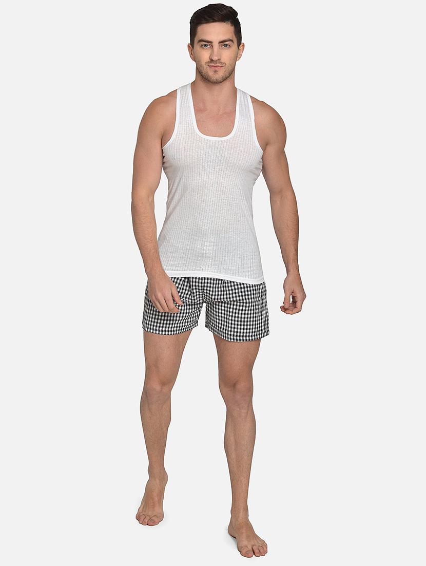white solid vest - 17531403 - Zoom Image - 4