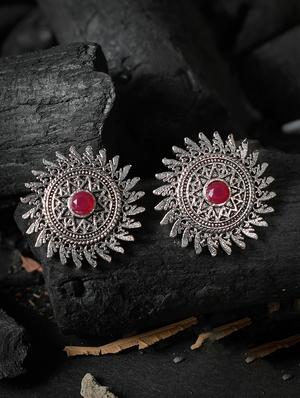 silver brass studs earring - 17531461 - Standard Image - 3