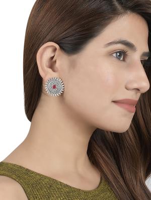 silver brass studs earring - 17531461 - Standard Image - 4