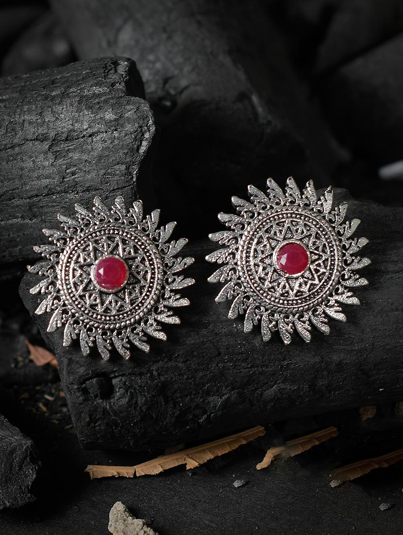 silver brass studs earring - 17531461 - Zoom Image - 3