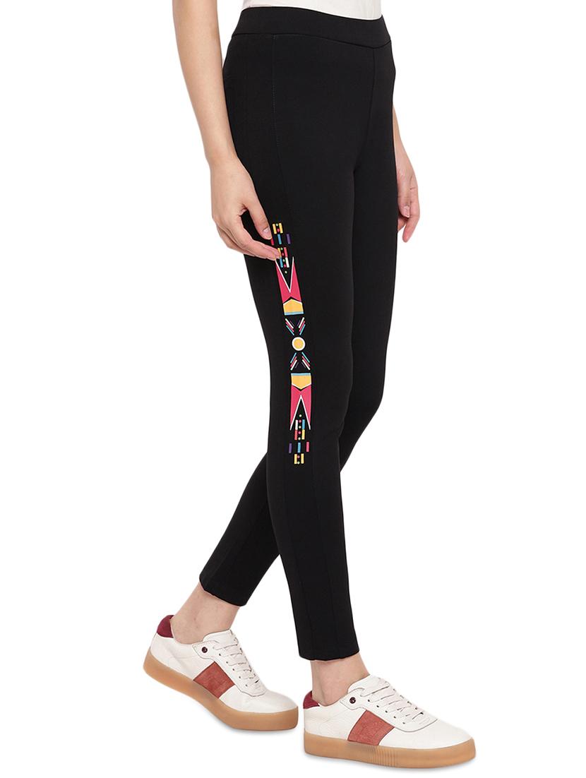 contrast side taped jegging - 17532898 - Zoom Image - 2