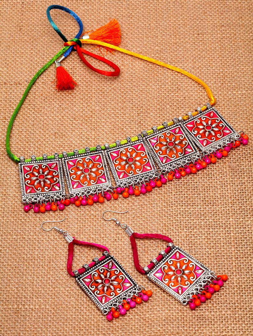 silver brass necklaces and earring - 17534174 - Zoom Image - 1