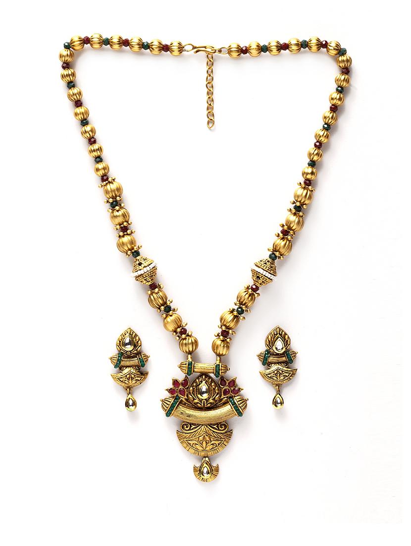 gold metal necklaces and earring - 17534199 - Zoom Image - 2