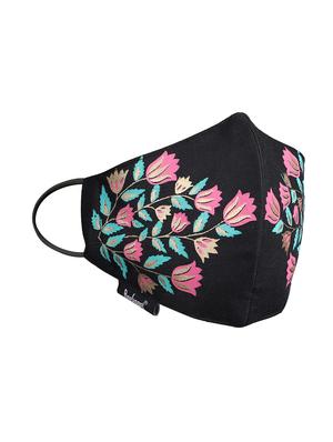 black anti-pollution women mask - 17534974 - Standard Image - 4