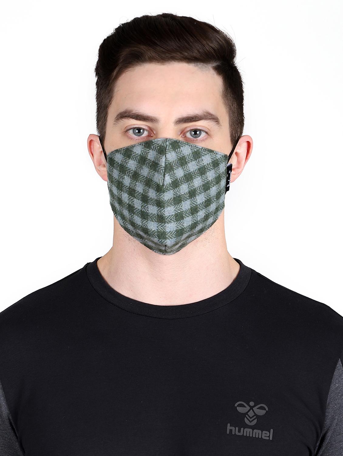 multi colored 3 layer filteration outer layermade from woolen fabric. inner made poly cotton which is extra soft and dries fast. middle 3rd of micro fabric for an stage filtration. antipollution men mask - 17535079 - Zoom Image - 3