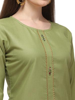 solid straight kurta - 17535421 - Standard Image - 4